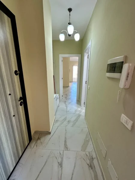 Tirane, jepet me qera apartament 1+1+Aneks+Ballkon Kati 4, 70 m² 700 € (Pazari i Ri)