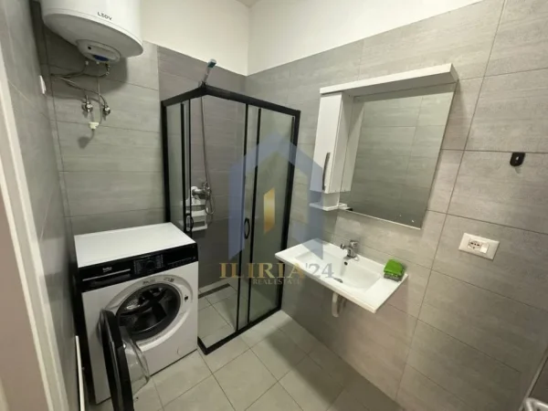 Tirane, jepet me qera 2+1+Ballkon Kati 4, 114 m² 850 € (DON BOSKO KOMPLEKSI TRIO TOWERS)