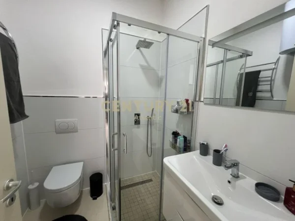 Gjiri Lalezit | Hamallaj, shitet apartament 2+1 Kati 1, 158 m² 250.000 €