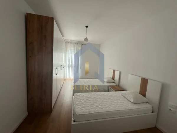 Tirane, jepet me qera 2+1+Ballkon Kati 4, 114 m² 850 € (DON BOSKO KOMPLEKSI TRIO TOWERS)