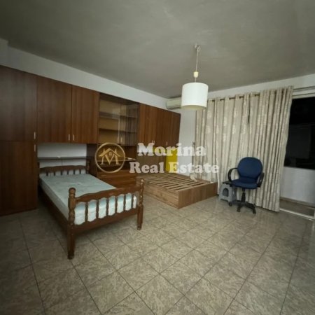 Tirane, jepet me qera apartament 2+1 Kati 6, 98 m² 800 € (Blloku)