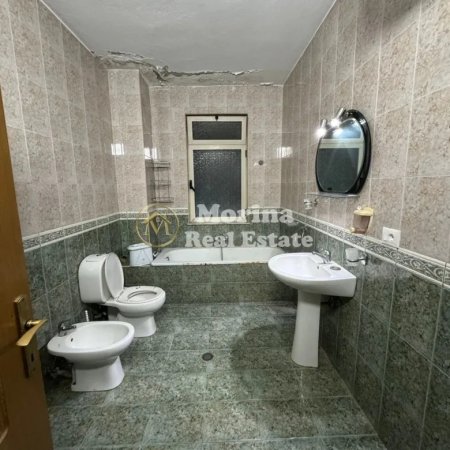 Tirane, jepet me qera apartament 2+1 Kati 6, 98 m² 800 € (Blloku)
