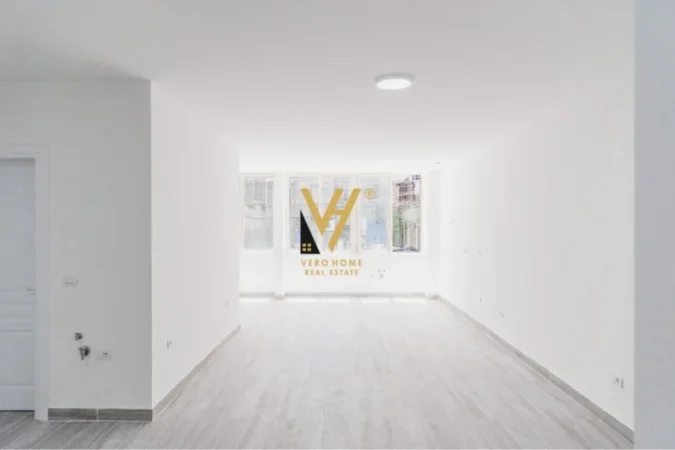 Tirane, jepet me qera zyre Kati 1, 120 m² 1.200 € (PALLATET AGIMI)
