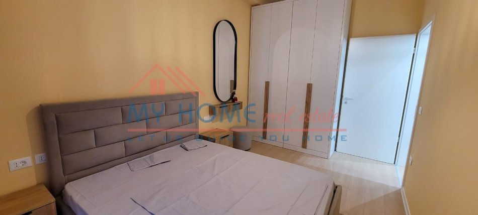 Apartament modern 1+1 me qira 21 Dhjetori ne Tirane