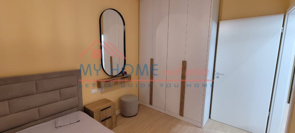 Apartament modern 1+1 me qira 21 Dhjetori ne Tirane