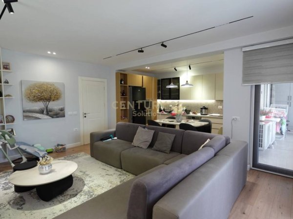Shqiperi, shitet apartament 3+1+Ballkon Kati 2, 152 m² 365.000 € 