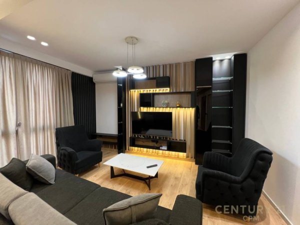 Tirane, jepet me qera apartament 1+1 Kati 3, 77 m² 800 € (tek Vila Gold)