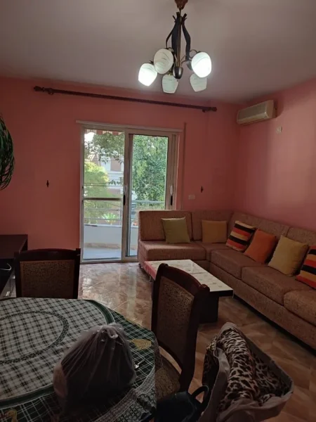 Tirane, shitet apartament 2+1 Kati 1, 86 m² 105.000 € (Rruga Idriz Dollaku)