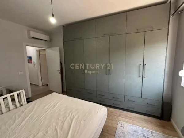 Tirane, shitet apartament 1+1 Kati 1, 67 m² 180.000 € (Komuna e Parisit Kika 3)