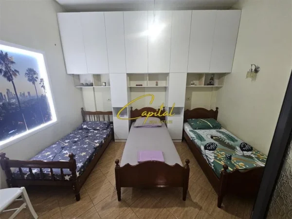 Tirane, jepet me qera apartament 2+1 Kati 1, 70 m² 500 € (KONGRESI I MANASTIRIT)