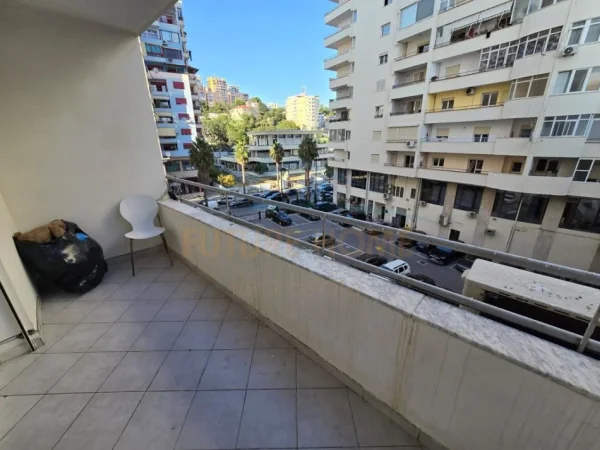 Durres, shitet apartament 2+1+Ballkon Kati 3, 139 m² 235.000 € (Vollga, Durres)