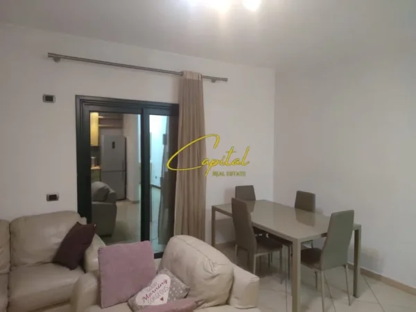 Tirane, jepet me qera apartament 2+1 Kati 4, 120 m² 700 € (RRUGA FERIT XHAJKO)