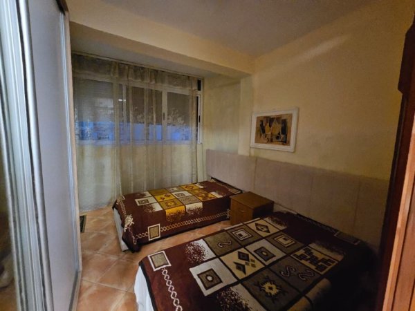 Tirane, jepet me qera apartament 1+1, Kati 2, Mobiluar, 520 €, në Myslym Shyri-Tiranë