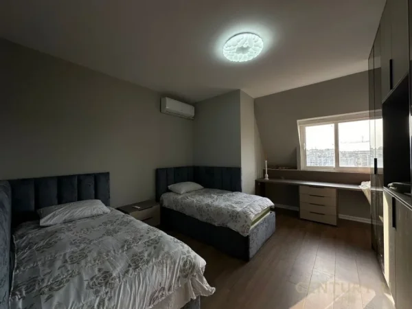 Tirane, jepet me qera apartament 2+1+Aneks+Ballkon Kati 6, 150 m² 1.100 € (Liqeni i Thate)