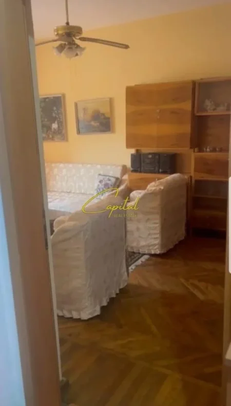 Tirane, jepet me qera apartament 2+1 Kati 4, 75 m² 450 € (RRUGA FERIT XHAJKO)