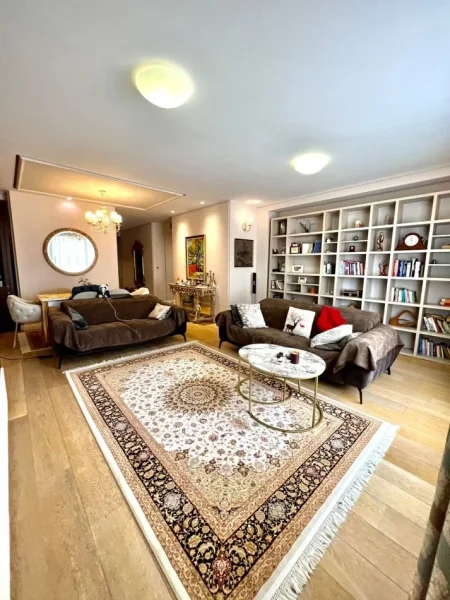 Tirane, shitet apartament 3+1 , 155 m² (Stadiumi Air Albania)