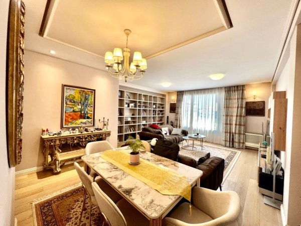 Tirane, shitet apartament 3+1 , 155 m² (Stadiumi Air Albania)