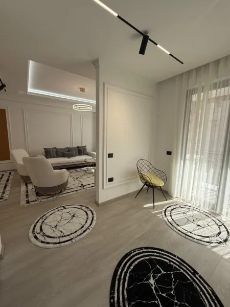 Tirane, jepet me qera 2+1+Aneks+Ballkon Kati 3, 111 m² 650 € (Kompleksi Urban Gate, Astir)