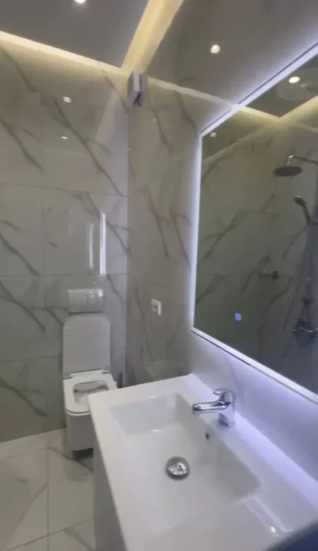 Tirane, jepet me qera apartament 2+1+Ballkon Kati 4, 10 m² 650 € (Don bOSKO)