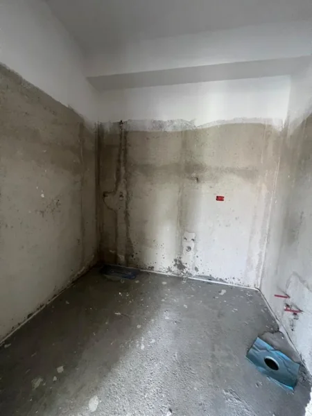 Tirane, shitet apartament 2+1+Ballkon Kati 3, 118 m² 210.400 € (Fusha aviacionit)