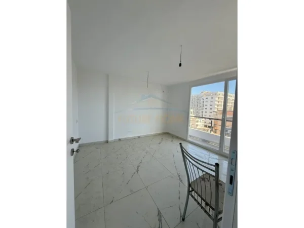 Durres, shitet apartament 2+1 Kati 6, 75 m² 100.000 € 