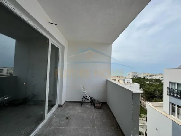 Durres, shitet apartament 2+1+Aneks+Ballkon Kati 7, 100 m² 135.270 € 