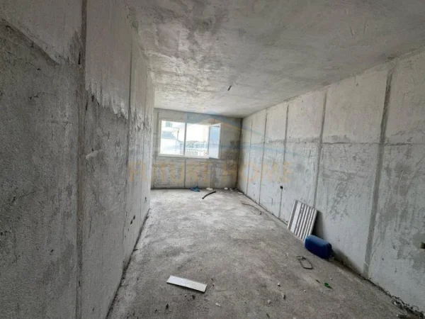 Durres, shitet apartament 2+1+Aneks+Ballkon Kati 7, 100 m² 135.270 € 