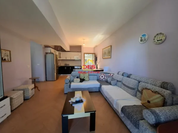 Vlore, shitet apartament 2+1+Ballkon Kati 4, 108 m² (Orikum)