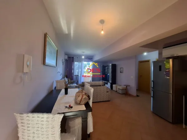 Vlore, shitet apartament 2+1+Ballkon Kati 4, 108 m² (Orikum)