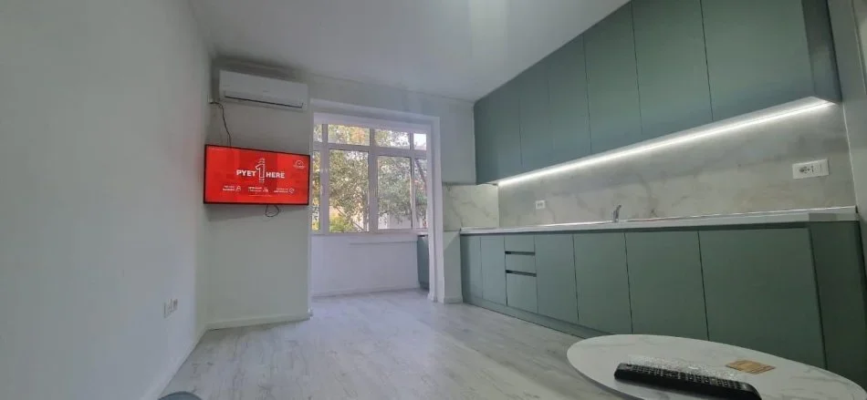 Tirane, jepet me qera apartament 2+1 Kati 2, 80 m² 600 € 