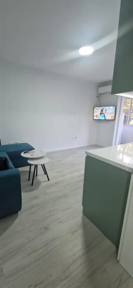 Tirane, jepet me qera apartament 2+1 Kati 2, 80 m² 600 € 