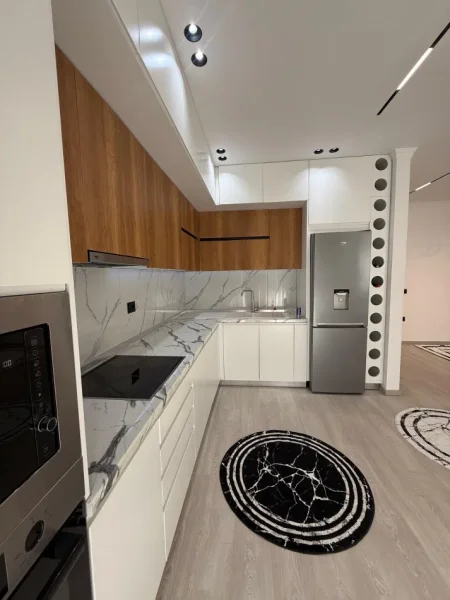 Tirane, jepet me qera apartament 2+1 Kati 3, 110 m² 650 € (Urban Gate ne Astie)