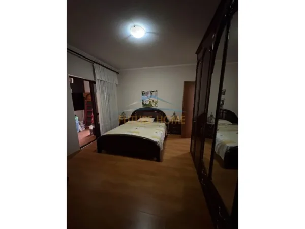 2+1 per qira, ne Myslym Shyri, prane Drejtorise se Policise; 750 €