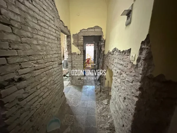 Tirane, jepet me qera ambjent biznesi Kati 0, 62 m² (Rruga Luigj Gurakuqi Tirana)