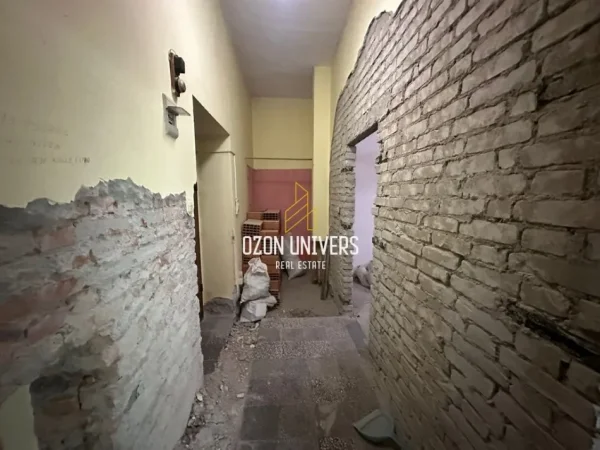 Tirane, jepet me qera ambjent biznesi Kati 0, 62 m² (Rruga Luigj Gurakuqi Tirana)