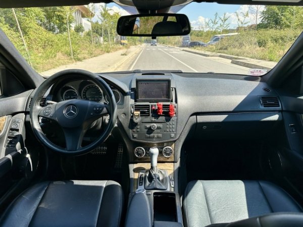 🚘 SHITET MERCEDES-BENZ C-CLASS 220 CDI - VITI 2010 në Tiranë