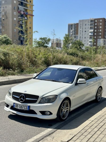 🚘 SHITET MERCEDES-BENZ C-CLASS 220 CDI - VITI 2010 në Tiranë