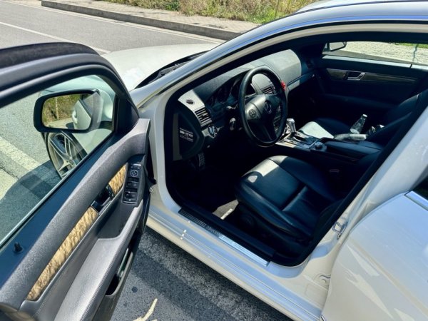 🚘 SHITET MERCEDES-BENZ C-CLASS 220 CDI - VITI 2010 në Tiranë