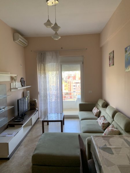 Tirane, jepet me qera apartament 2+1+Ballkon Kati 2, 80 m² 500 € (Rezidenca Kodra Diellit)