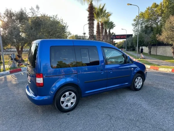 Tirane, shes makine VOLKSWAGEN CADDY BENZIN GAZ Benzin+Gaz, blu manuale Klima 214.000 km