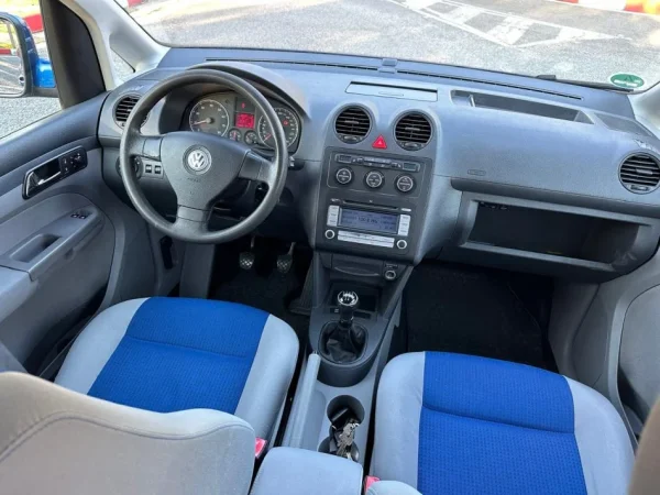 Tirane, shes makine VOLKSWAGEN CADDY BENZIN GAZ Benzin+Gaz, blu manuale Klima 214.000 km