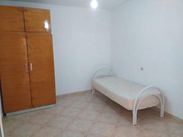 Tirane, shitet shtepi 2+1+BLK Kati 1, 200 m² 7.500.000 Leke (Yzberisht)