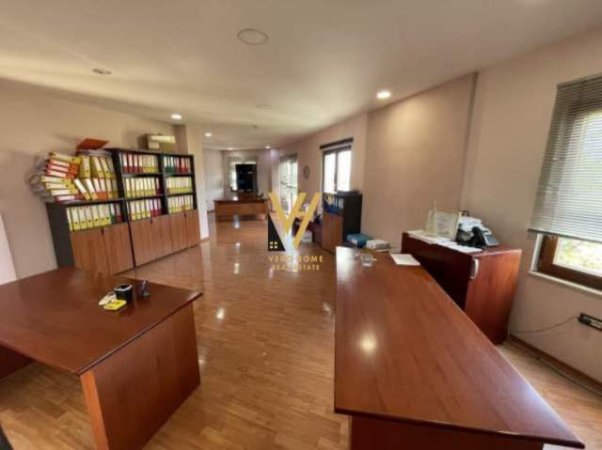 Tirane, jepet me qera lokal Kati 1, 450 m² 4.500 Euro (KASHAR)