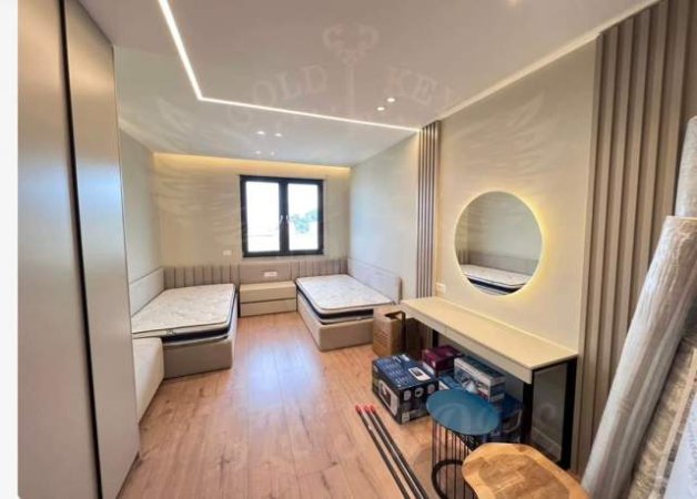 Durres, jepet me qera apartament 2+1+A+BLK Kati 17, 131 m² 1.000 Euro (VOLLGA)