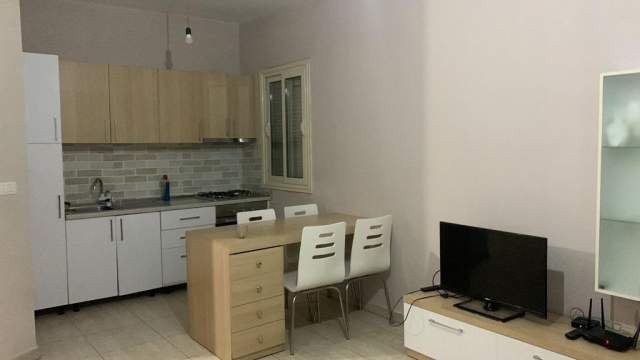 Tirane, jepet me qera apartament 2+1+A+BLK Kati 1, 84 m² 400 Euro (Mine Peza)
