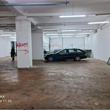 Tirane, jepet me qera ambjent biznesi Kati 0, 1.000 m² 5.000 Euro (Selite)