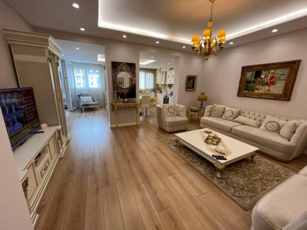 Tirane, jepet me qera apartament 2+1+BLK 100 m² 1.800 Euro (Rruga Kosavarve pamje nga Liqeni)