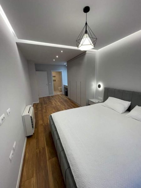 Tirane, jepet me qera 2+1+BLK 700 Euro  Fusha Aviacionit  (Kompleksi Turdiu)