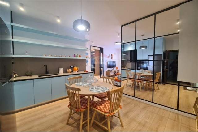 Tirane, jepet me qera apartament 600 Euro