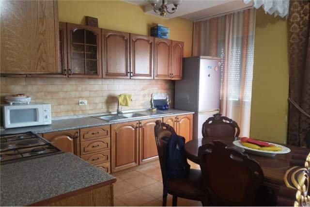 Tirane, jepet me qera apartament 2+1+BLK Kati 5, 104 m² 600 Euro (Rruga Mine Peza)